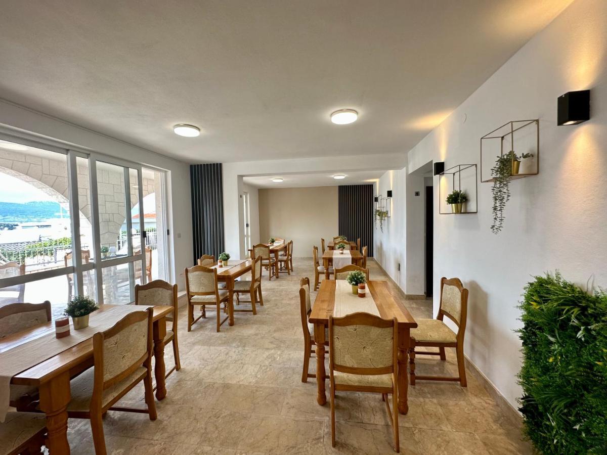 Hotel Buenavista Beach House Trogir Mastrinka Ngoại thất bức ảnh